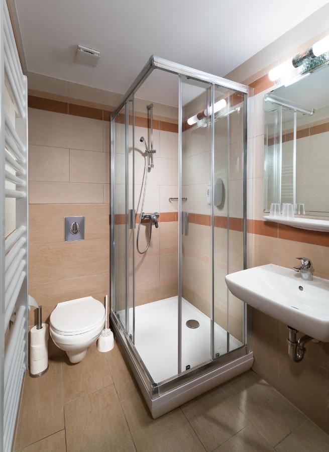 Hotel Honti Wellness Es Konferencia Szalloda Visegrad Luaran gambar