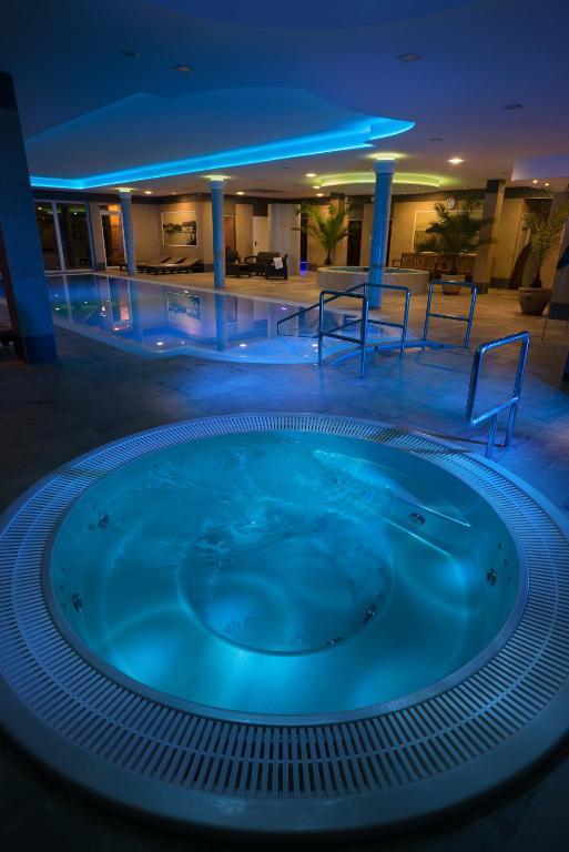 Hotel Honti Wellness Es Konferencia Szalloda Visegrad Luaran gambar