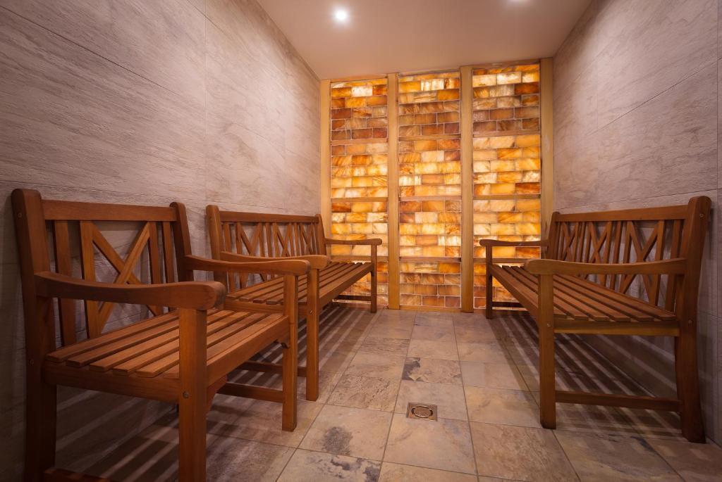 Hotel Honti Wellness Es Konferencia Szalloda Visegrad Luaran gambar